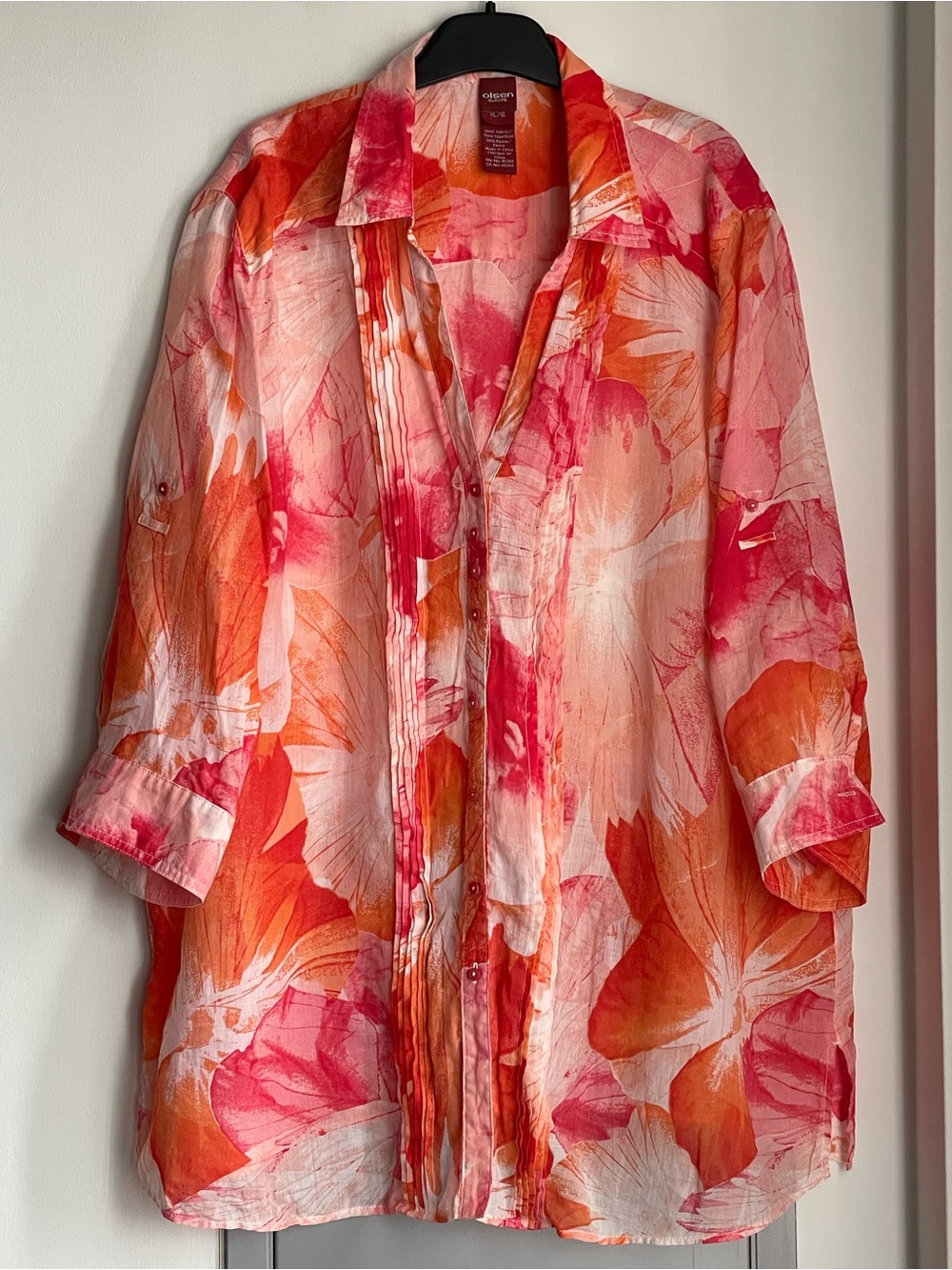 OLSEN Bright Floral Button-Front Shirt - Red & Orange